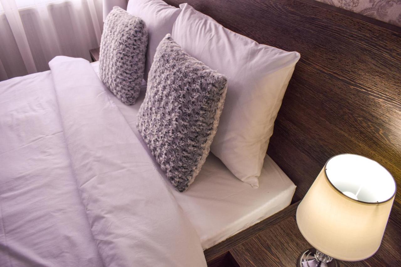 B House Rooms Iasi Ngoại thất bức ảnh