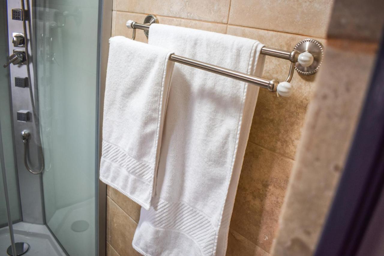 B House Rooms Iasi Ngoại thất bức ảnh