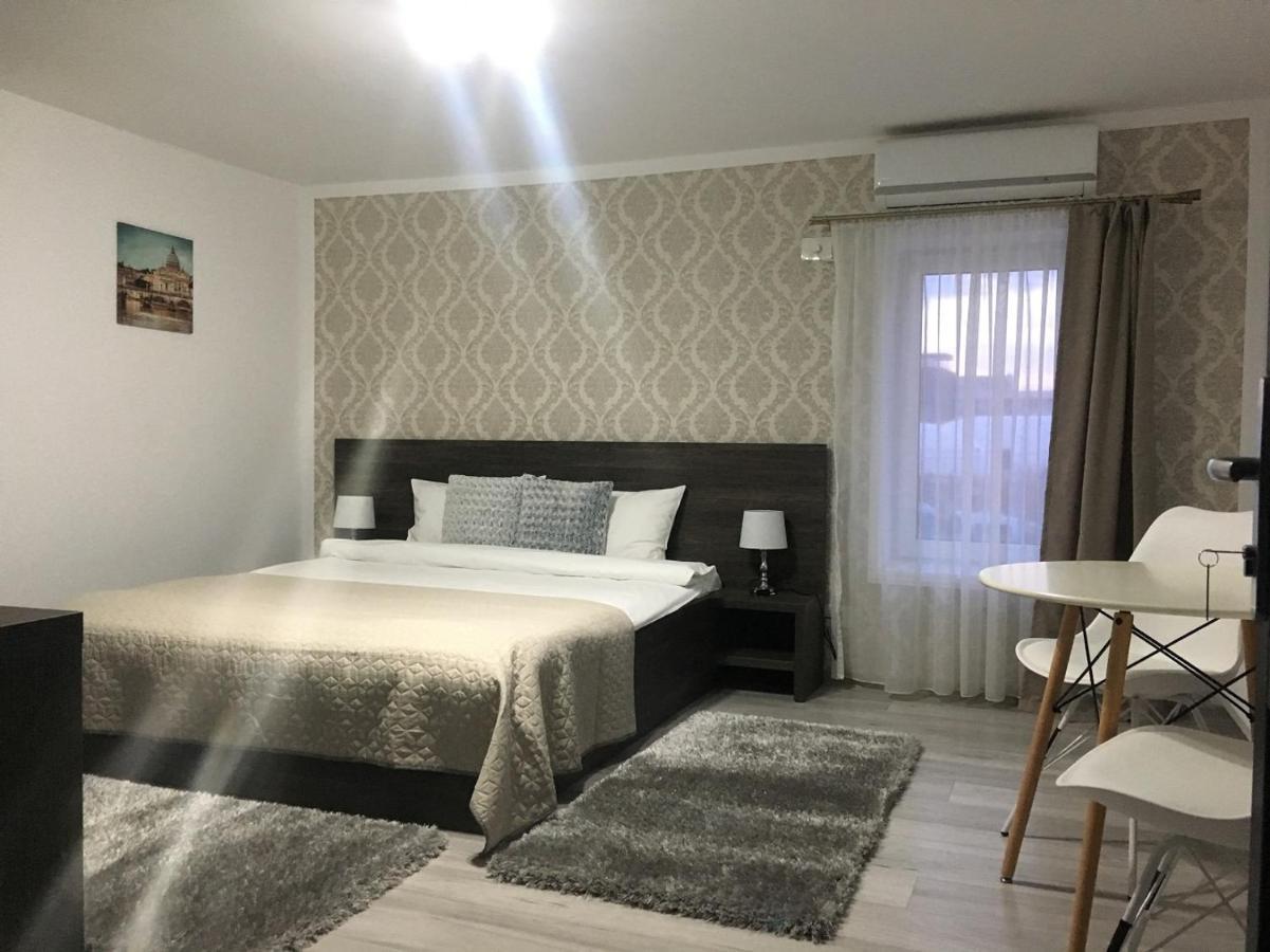 B House Rooms Iasi Ngoại thất bức ảnh