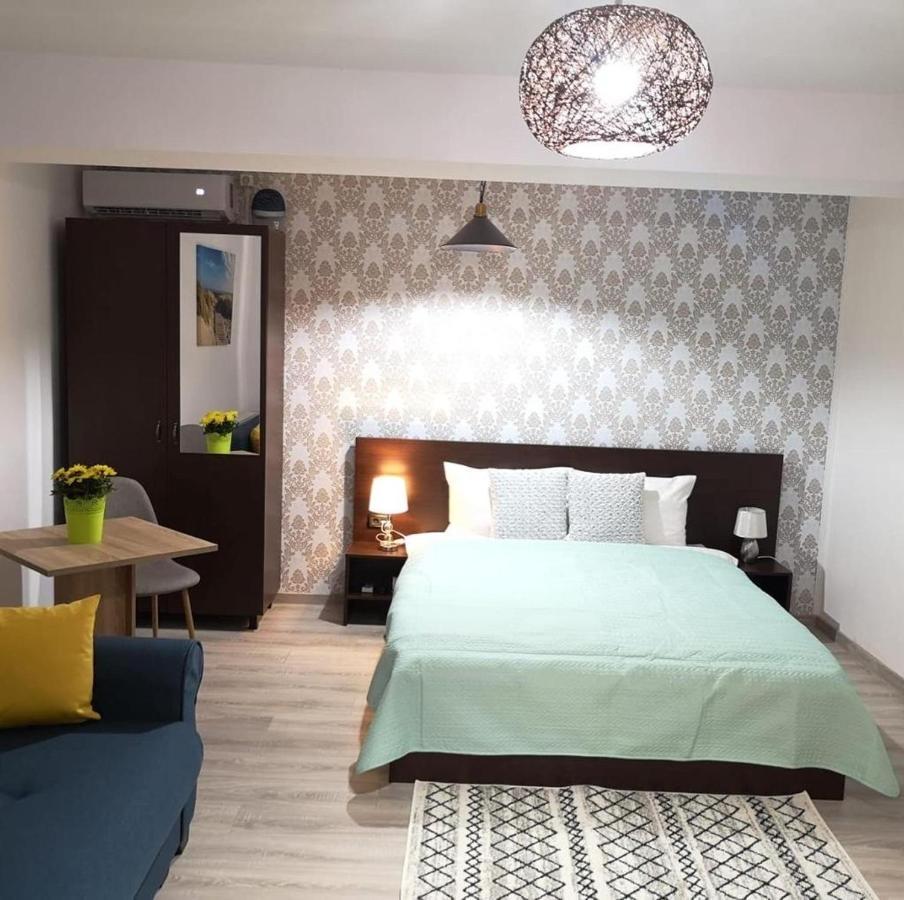 B House Rooms Iasi Ngoại thất bức ảnh
